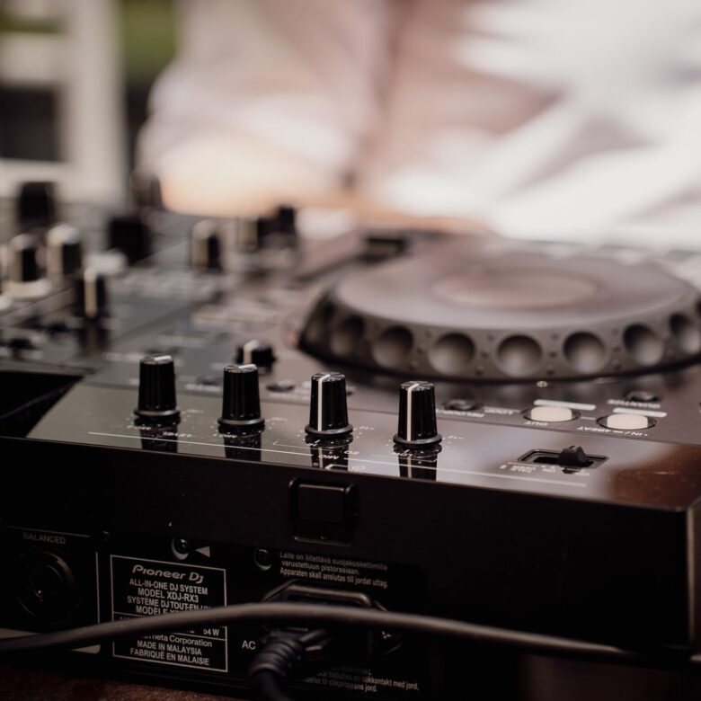 rendezvény DJ háttérzene RX3