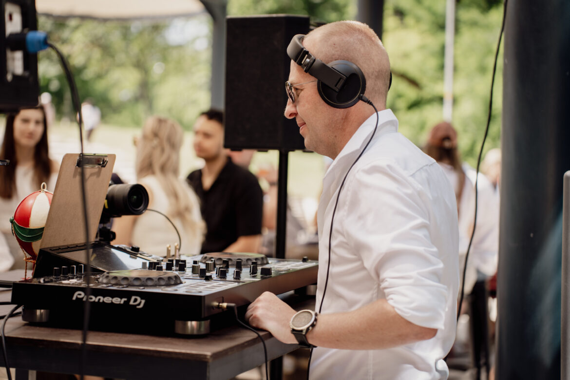 chillout DJ Budapesten