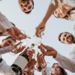 esküvői DJ koccintás